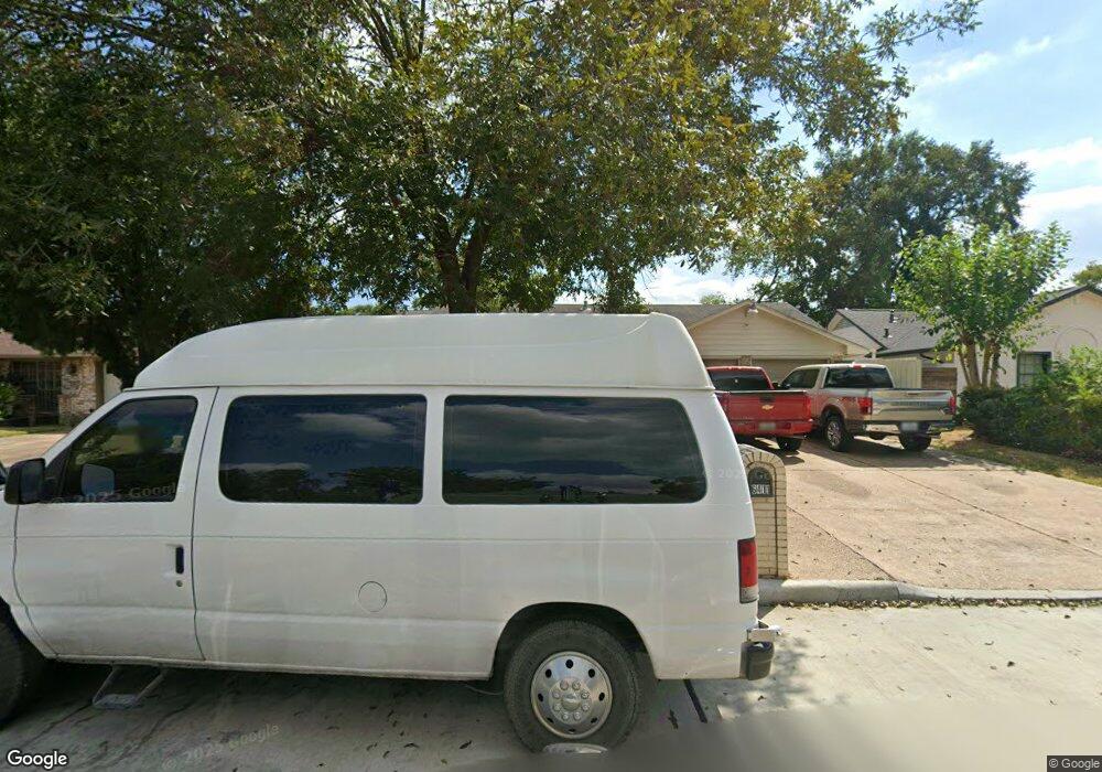 6411 Tall Willow Dr, Houston, TX 77088 - photo 1