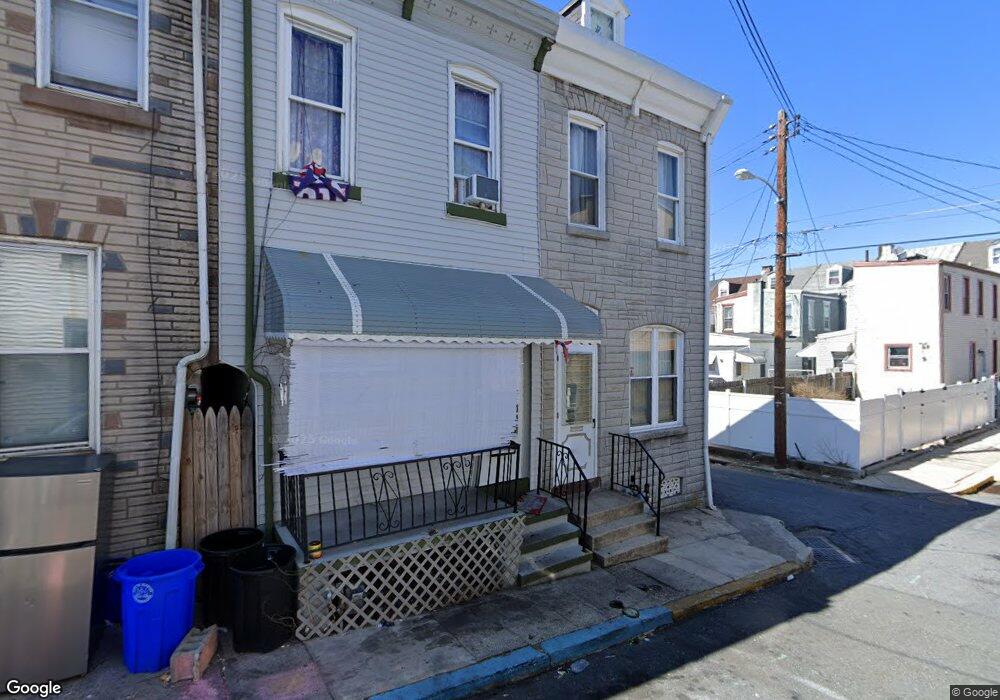 416 Maple St, Reading, PA 19602 - photo 1