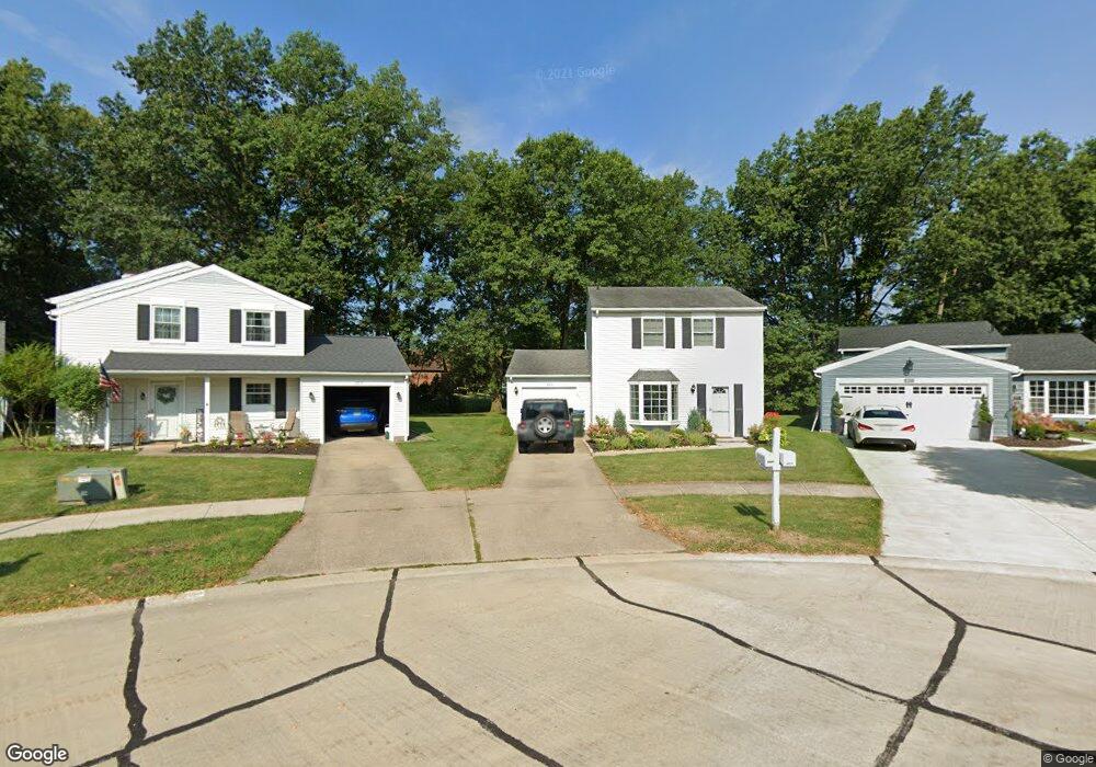 8826 Holly Ln, Olmsted Falls, OH 44138 - photo 1