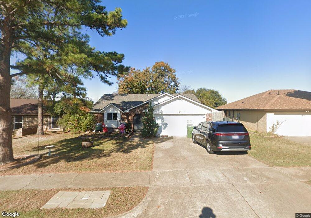 1029 Boston Blvd, Bedford, TX 76022 - photo 1