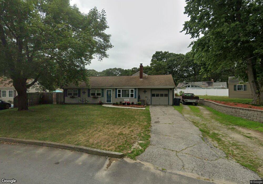 211 Park View Ave, Warwick, RI 02888 - photo 1