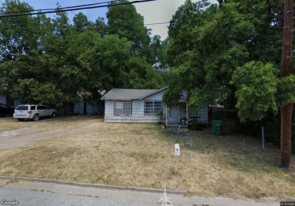 105 Harvey St, Gainesville, TX 76240 - photo 1