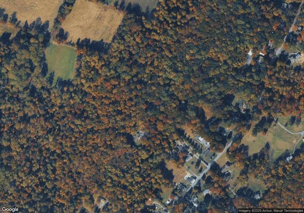 100 Woodpecker Ln, Reading, PA 19606 - photo 1