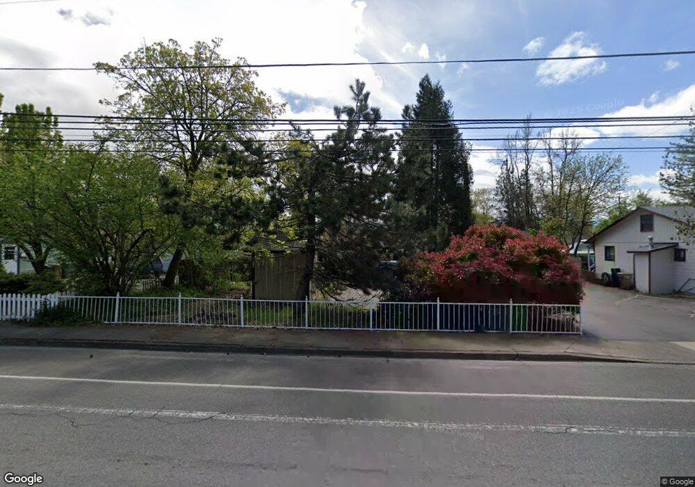 715 SW G St, Grants Pass, OR 97526 - photo 1