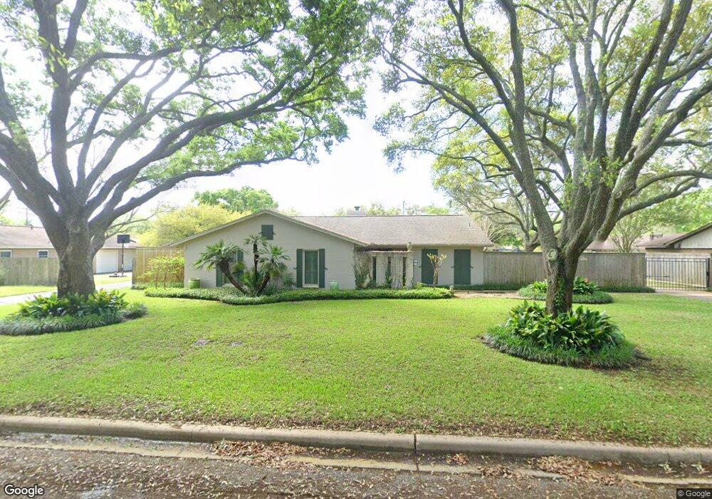 3912 Heatherglen St, Bay City, TX 77414 - photo 1