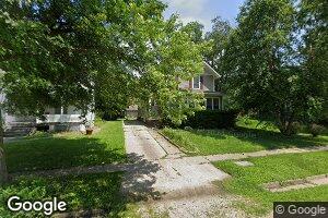 213 E Green St, Wyoming, IA 52362