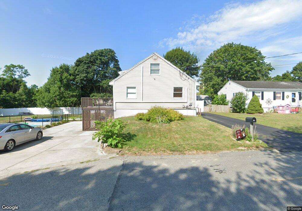 19 Longmeadow Dr, Wareham, MA 02571 - photo 1