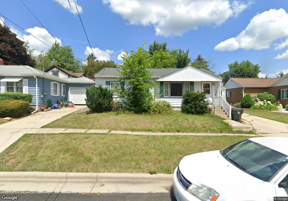 304 Maple Ave, Clinton, WI 53525 - photo 1