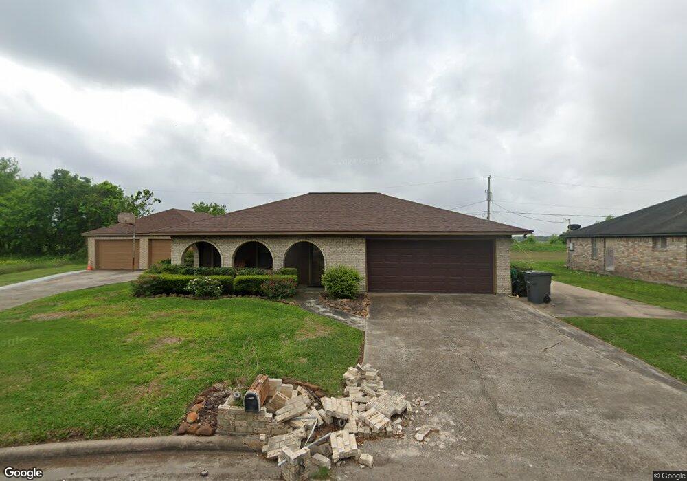 816 Willowby St, Bay City, TX 77414 - photo 1