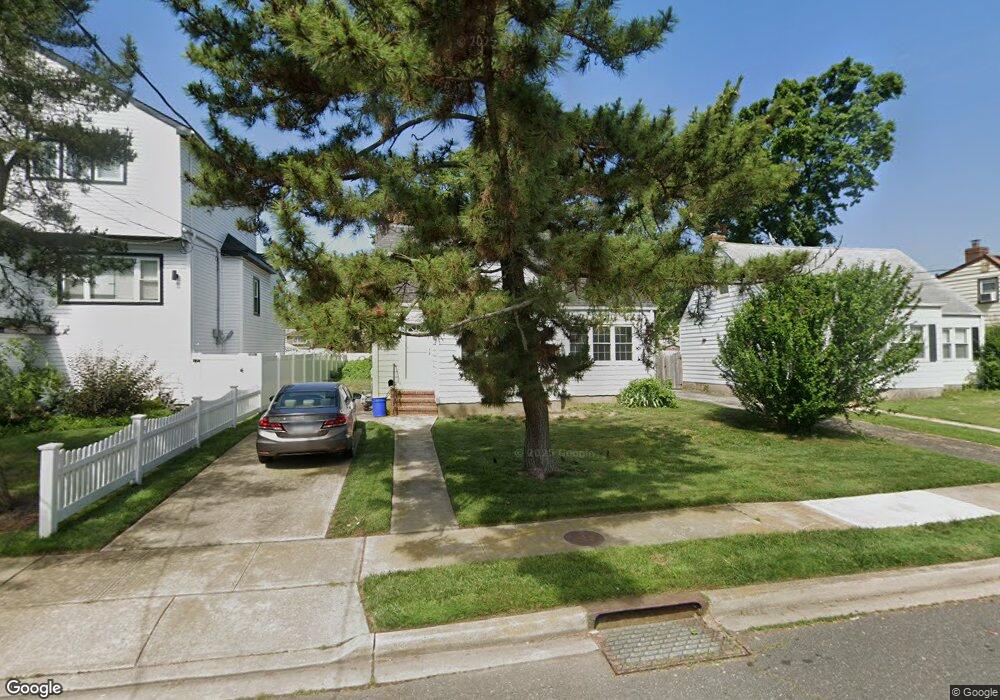 240 Roosevelt Ave, Freeport, NY 11520 - photo 1