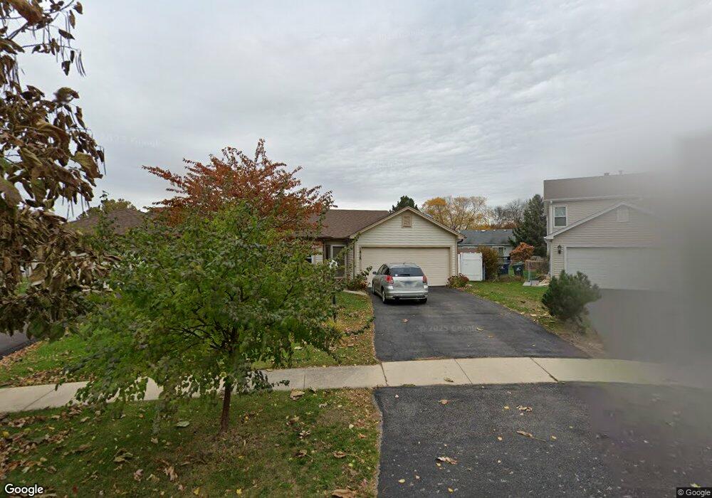 1815 Shetland Rd, Naperville, IL 60565 - photo 1