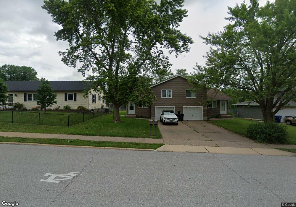 112 W 46th St, Davenport, IA 52806 - photo 1