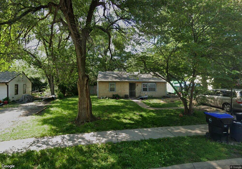 3525 SE Dupont Place, Topeka, KS 66605 - photo 1