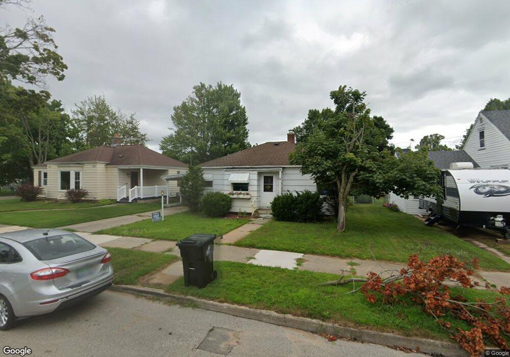 1905 15th Ave, Menominee, MI 49858 - photo 1