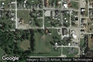 207 W 2nd St, Flat Rock, IL 62427