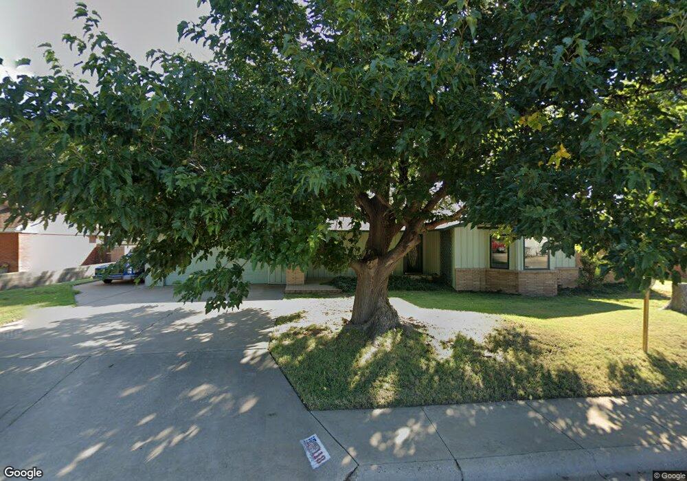 118 Chelsea Ave, Dumas, TX 79029 - photo 1