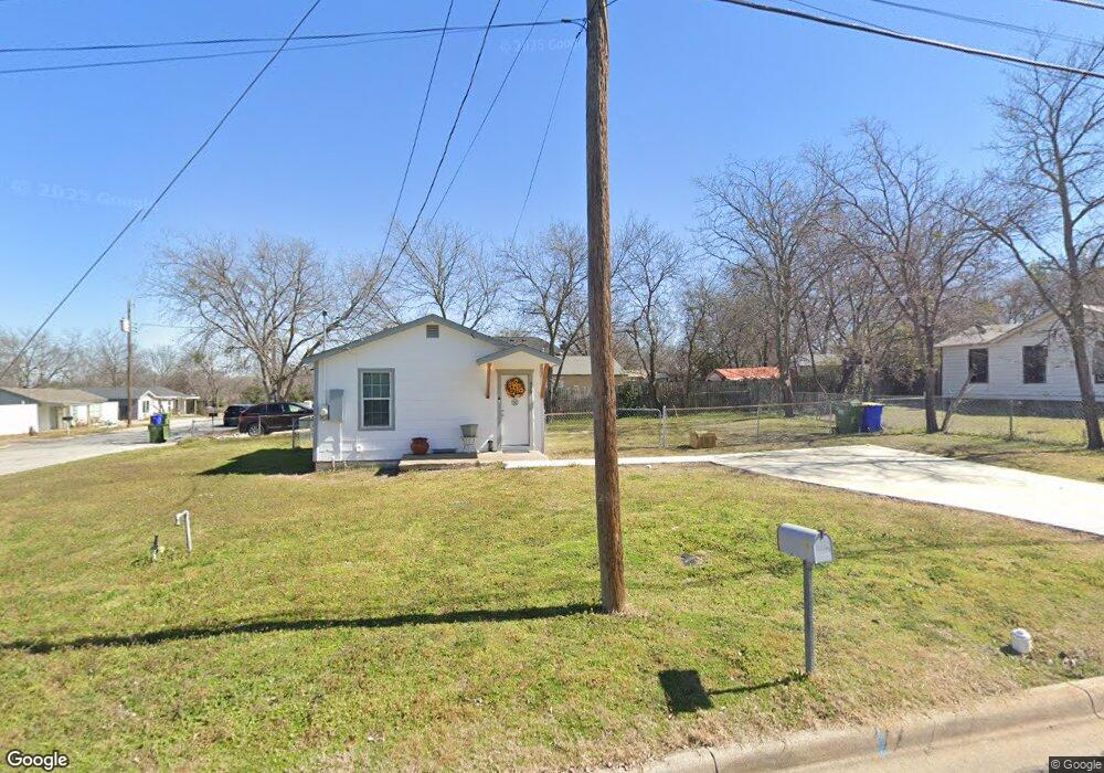 418 Hallvale Dr, Fort Worth, TX 76108 - photo 1