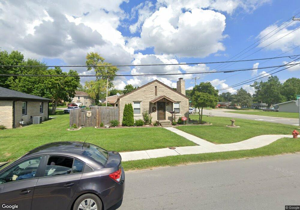 575 S Center St, Plainfield, IN 46168 - photo 1