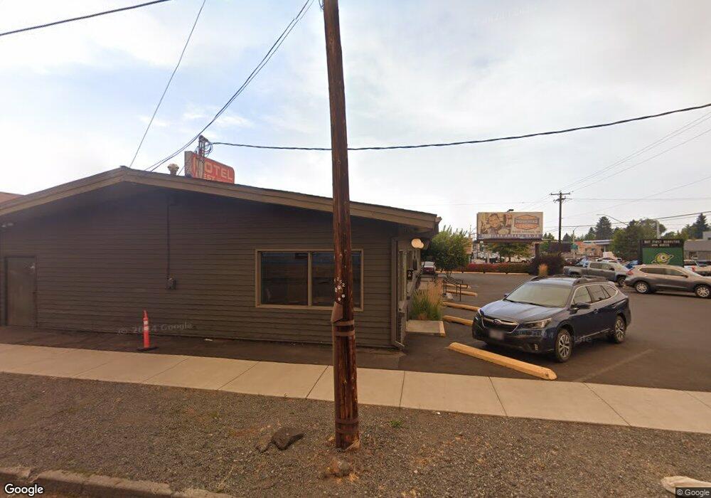 913 NE 3rd St, Bend, OR 97701 - photo 1