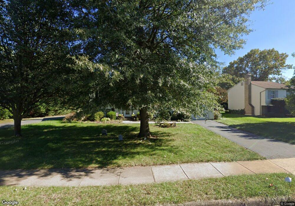 12619 Pinecrest Rd, Herndon, VA 20171 - photo 1