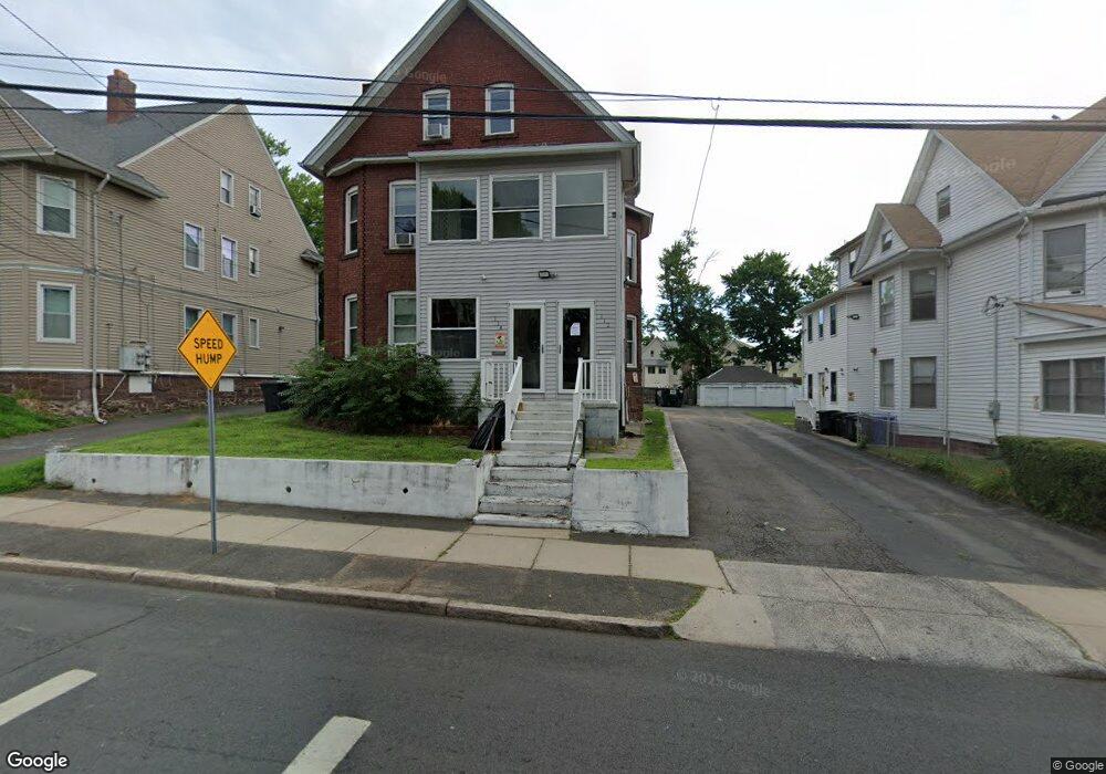 112 Allen Place unit 114, Hartford, CT 06106 - photo 1