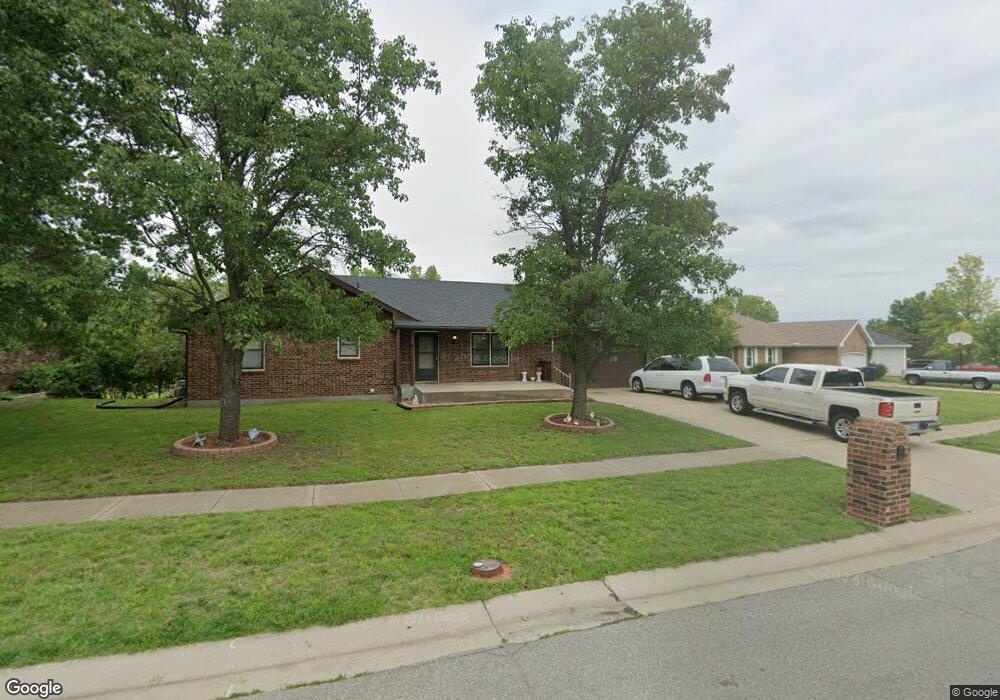 4018 SW 43rd St, Topeka, KS 66610 - photo 1