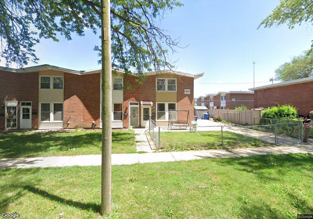 2035 Pine St, Des Plaines, IL 60018 - photo 1