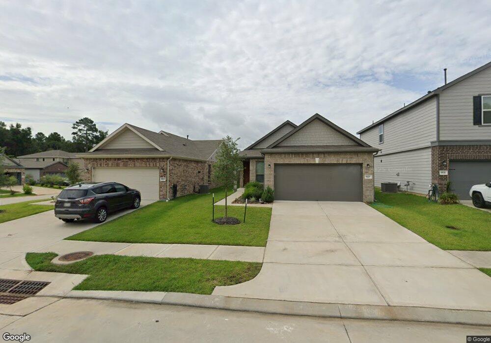 9527 Louis Phillip St, Magnolia, TX 77354 - photo 1