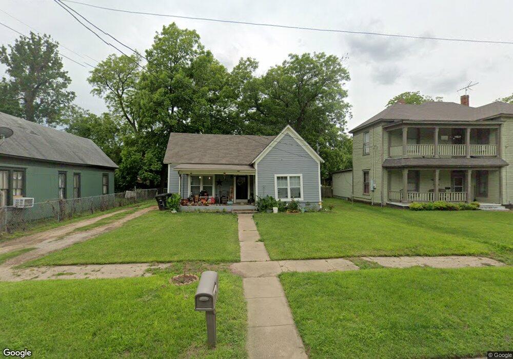 405 N Wilhite St, Cleburne, TX 76031 - photo 1