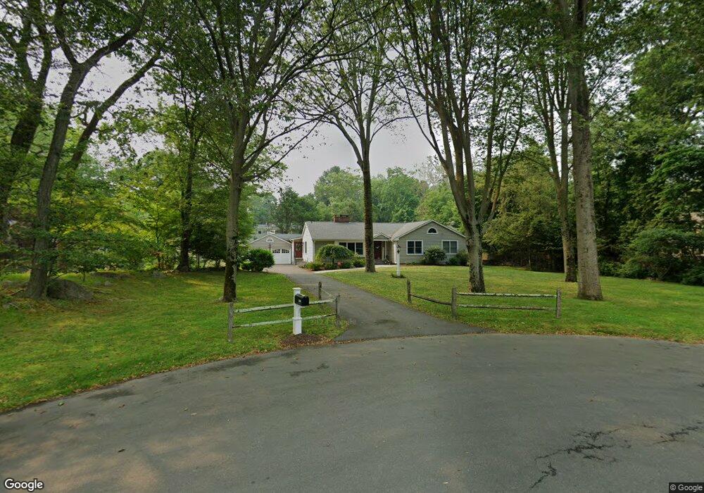 131 Thornhill Rd, Fairfield, CT 06824 - photo 1