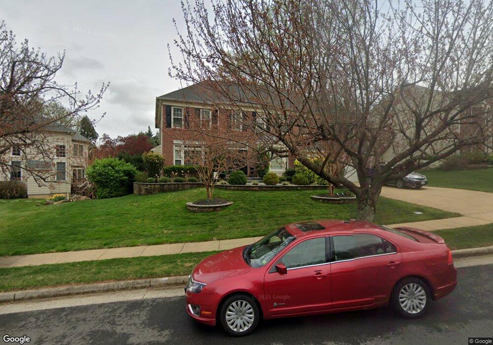 1723 Drewlaine Dr, Vienna, VA 22182 - photo 1