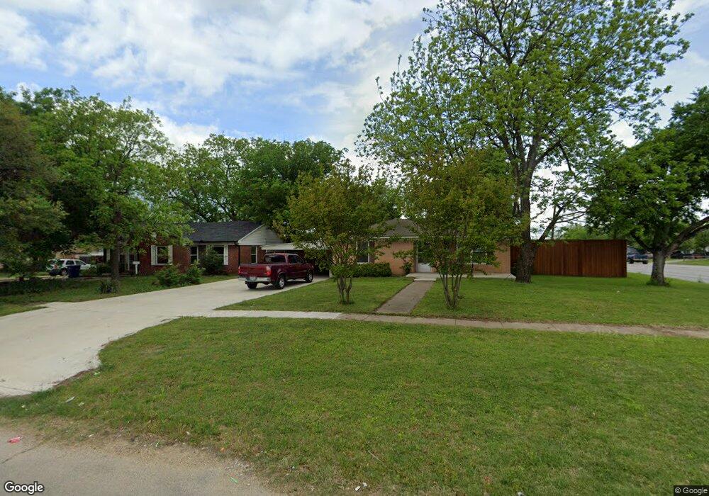 208 E Belknap St, Ennis, TX 75119 - photo 1