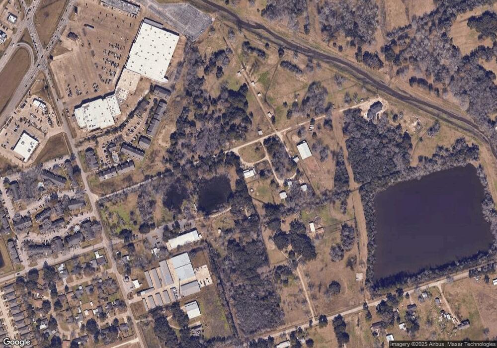 2333 Fairway Dr, Alvin, TX 77511 - photo 1