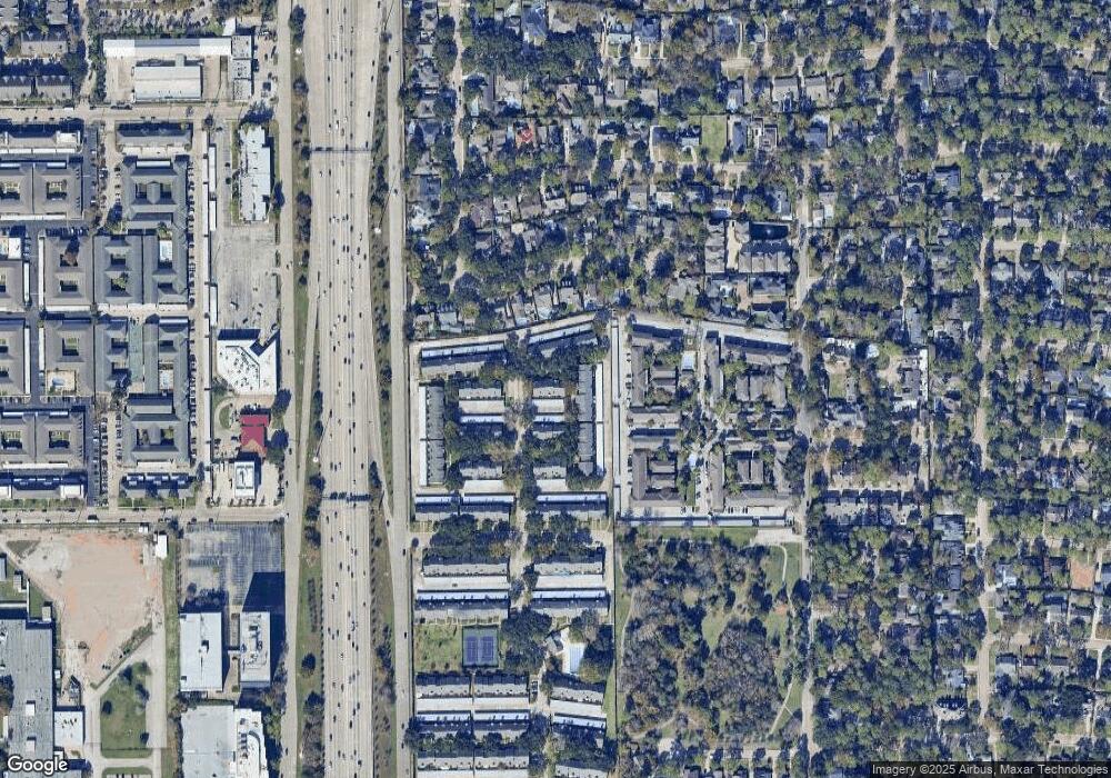 10246 Longmont Dr unit 48, Houston, TX 77042 - photo 1