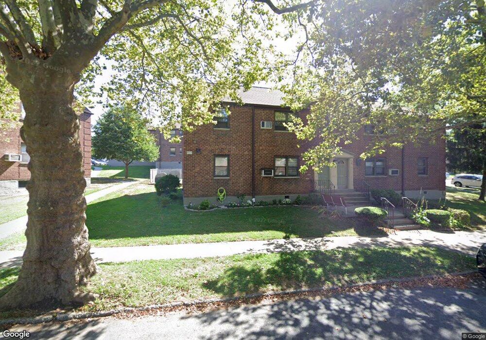 57-4 246th Crescent unit Upper, Little Neck, NY 11362 - photo 1