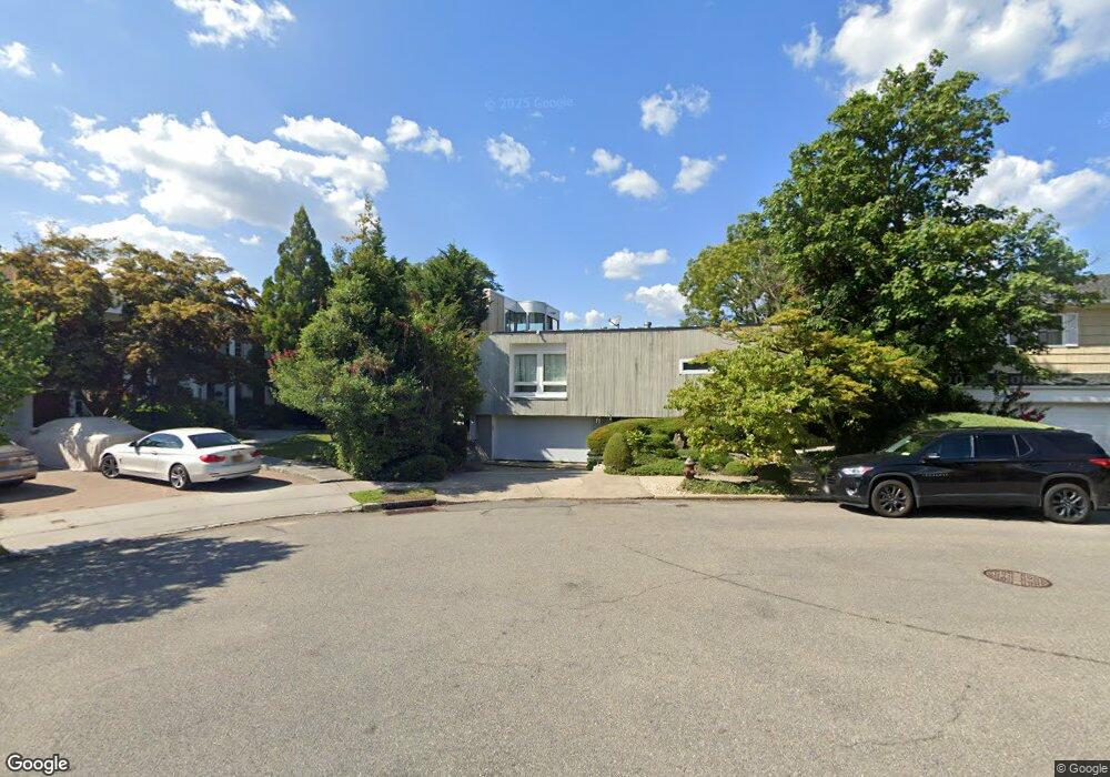 3716 Regatta Place, Flushing, NY 11363 - photo 1