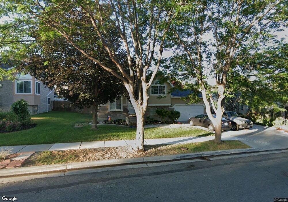 952 E Peregrine Ln, Sandy, UT 84094 - photo 1