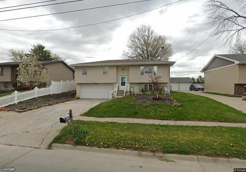 818 E 19th St N, Newton, IA 50208 - photo 1