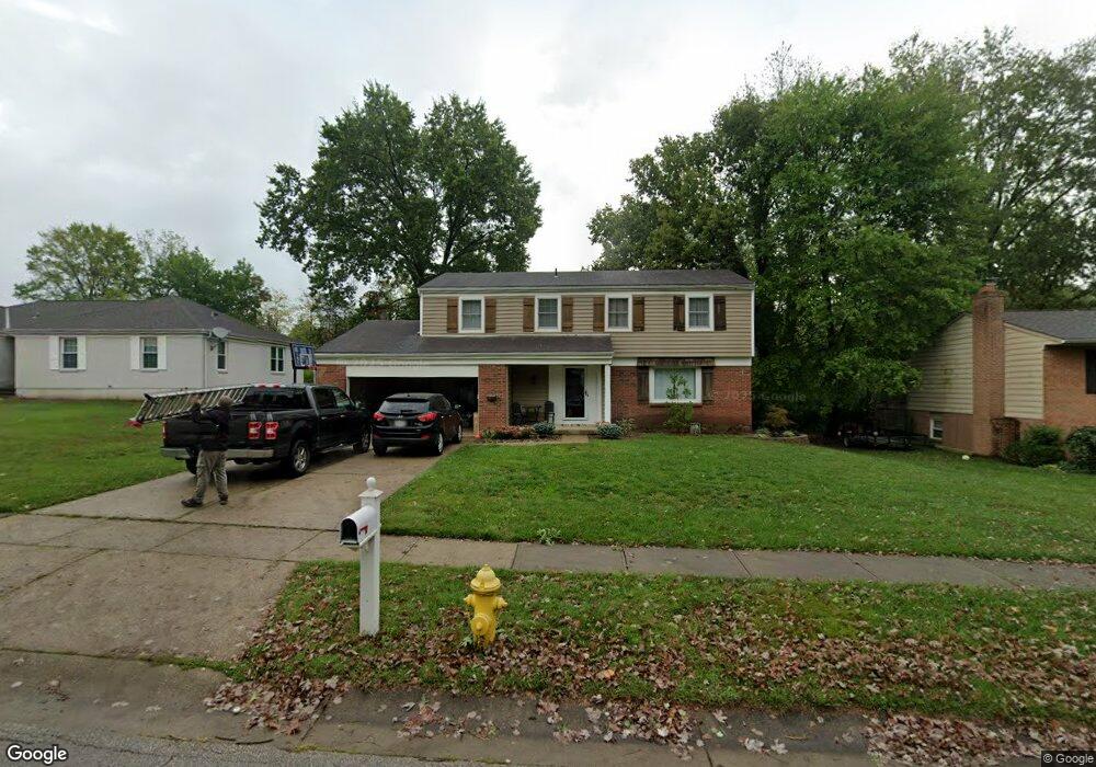 1870 Sandcliff Dr, Cincinnati, OH 45255 - photo 1