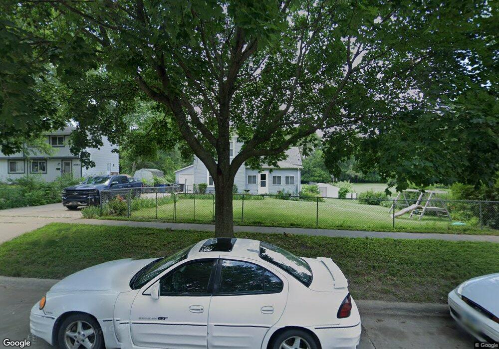 2030 SE 8th St, Des Moines, IA 50315 - photo 1