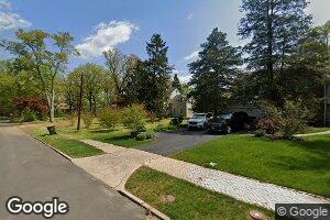 806 Main St, Riverton, NJ 08077
