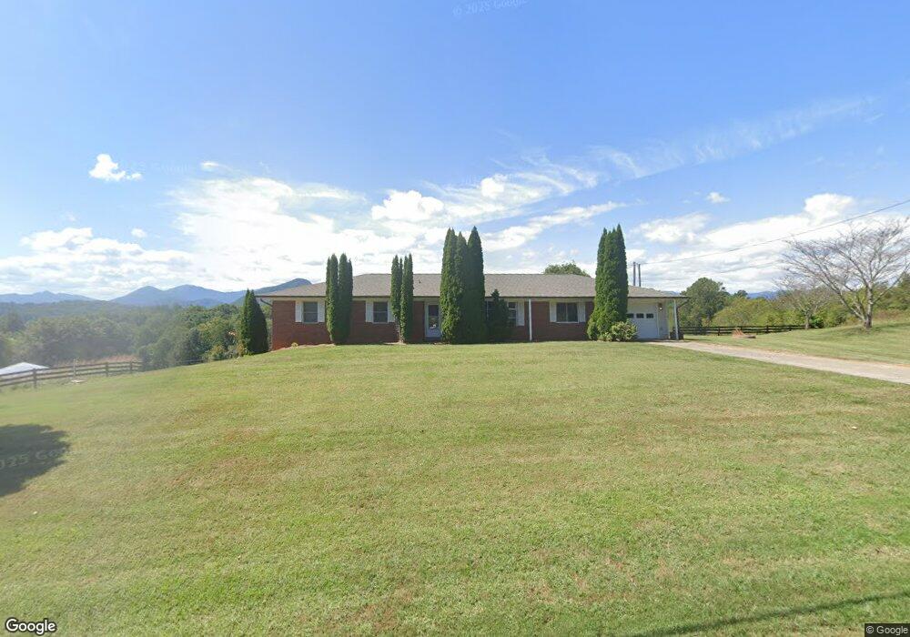 8 Gibbs Rd, Leicester, NC 28748 - photo 1