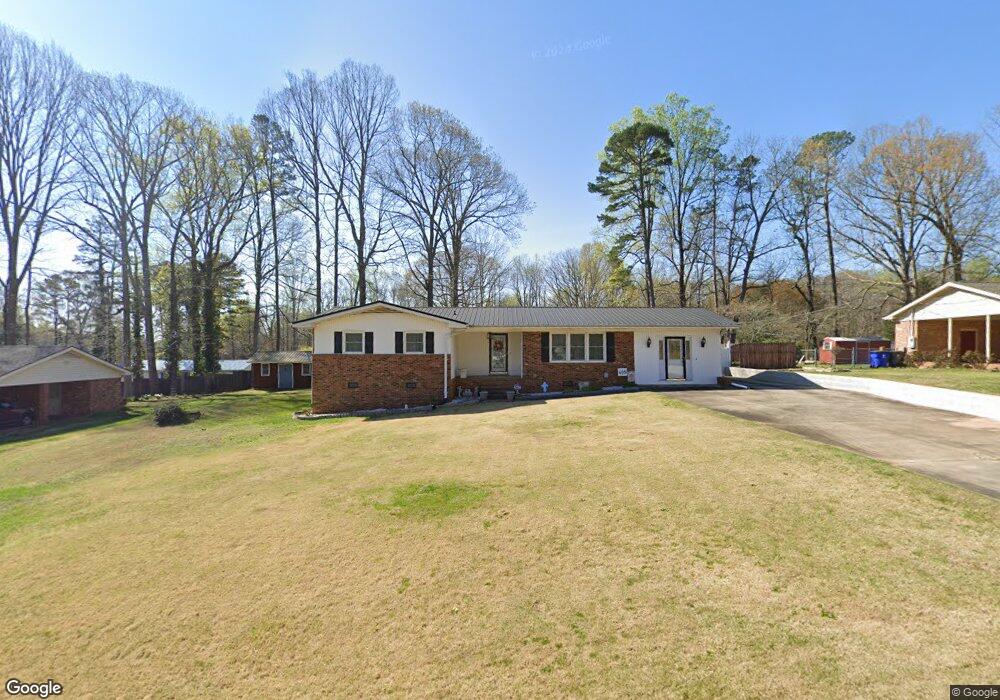 405 W 10th St, Siler City, NC 27344 - photo 1