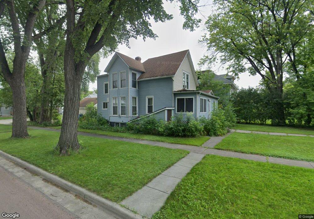 1021 4th Ave S, Fargo, ND 58103 - photo 1