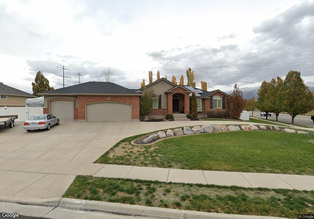 1576 Weaver Ln, Layton, UT 84041 - photo 1