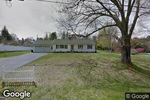 19 Oak St, Proctor, VT 05765