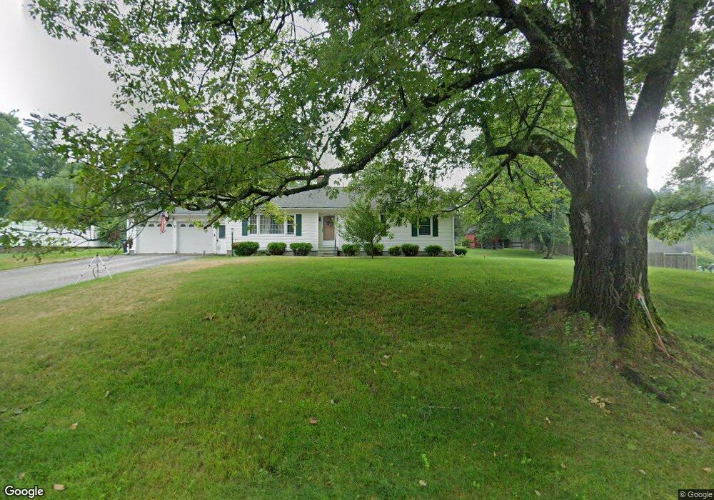 19 Oak St, Proctor, VT 05765 - photo 1