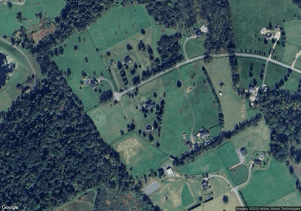 37433 Chartwell Ln, Hillsboro, VA 20132 - photo 1