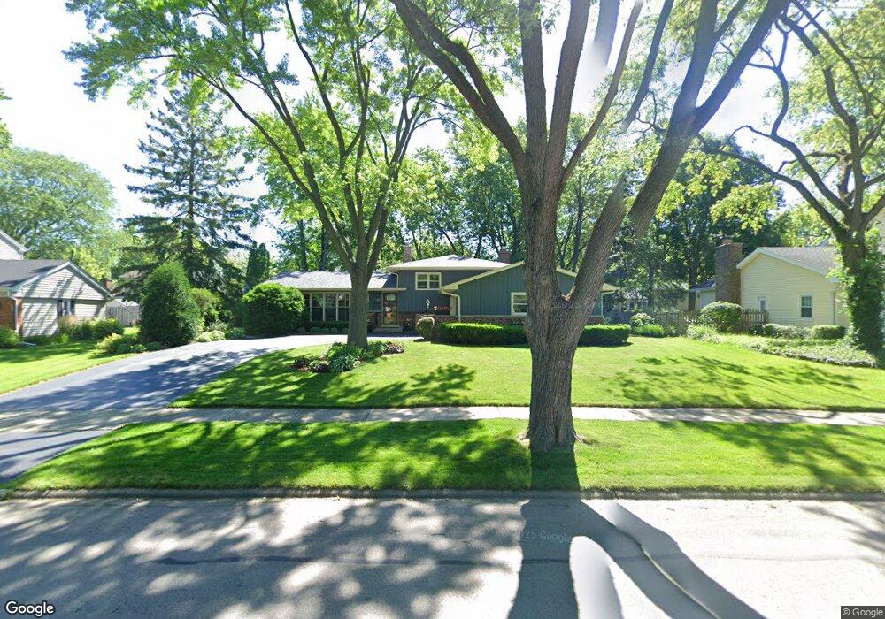 1220 Catalpa Ln, Naperville, IL 60540 - photo 1