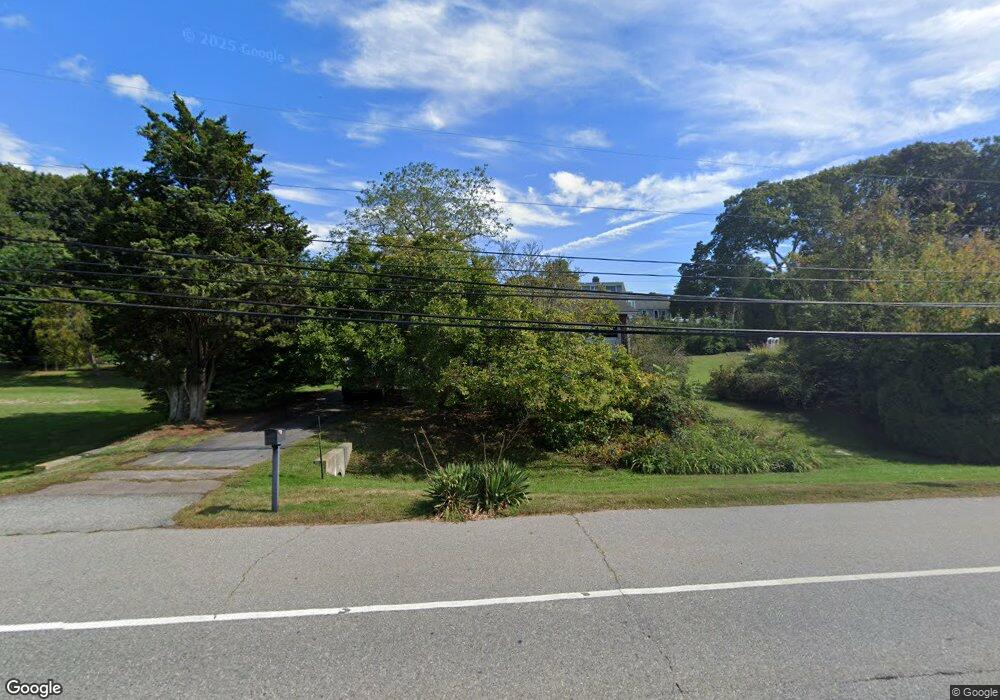 662 Groton Long Point Rd, Groton, CT 06340 - photo 1